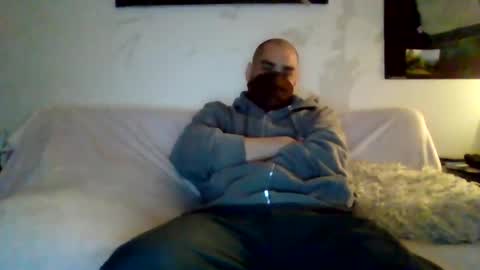 lovepeacedoll online show from December 6, 11:33 am