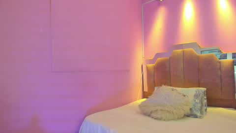 L O V E  online show from February 19, 11:50 am