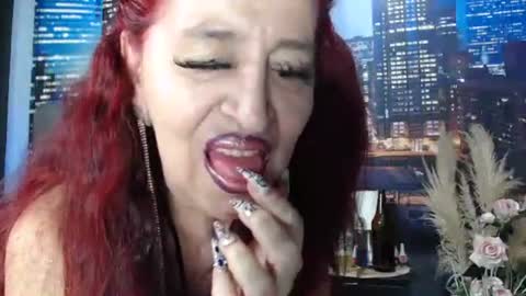 Mature lover2 online show from April 26, 9:12 pm