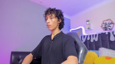 loverboy8_ online show from December 9, 8:01 pm