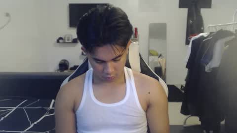 loverboyph04 online show from December 16, 2:05 am