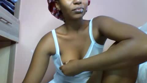 Snapshot of lovergal257 chatting on January 14, 2:23 pm lovergal257 online show from January 14, 2:23 pm