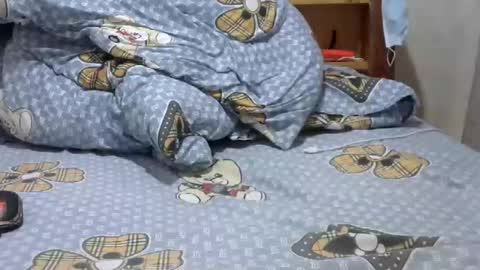 loverguyke online show from April 16, 9:10 am