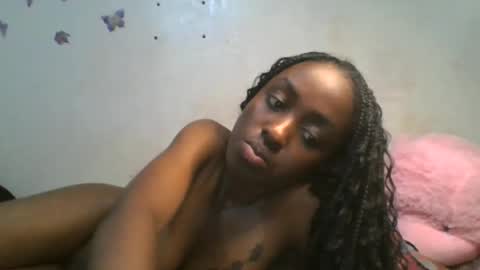 Snapshot of lovers_oncam chatting on March 3, 5:19 pm RedJoy online show from March 3, 5:19 pm