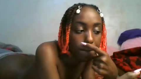 Snapshot of lovers_oncam chatting on March 31, 6:30 pm RedJoy online show from March 31, 6:30 pm