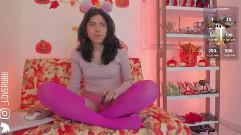 loverubii online show from October 24, 9:28 am