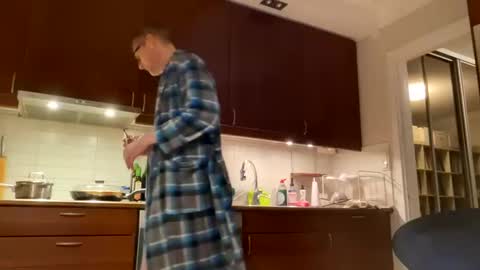 loveshine_ online show from December 3, 5:31 am