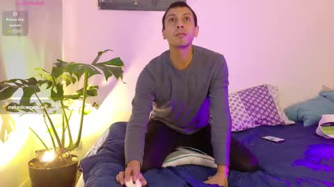 Snapshot of loveskingdom chatting on November 28, 10:34 pm LovesKingdom online show from November 28, 10:34 pm