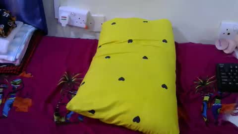 Snapshot of loveslut_ chatting on October 9, 4:38 pm loveslut_ online show from October 9, 4:38 pm