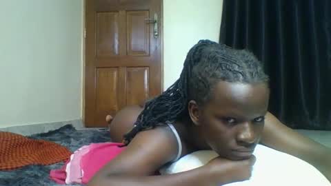 loveslut_ online show from January 11, 8:19 am