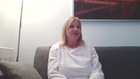 Snapshot of lovestar544963 chatting on December 30, 7:42 pm Marlyn online show from December 30, 7:42 pm