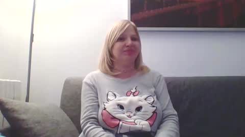 Snapshot of lovestar544963 chatting on January 10, 8:59 pm Marlyn online show from January 10, 8:59 pm