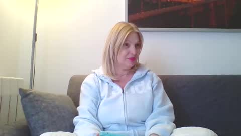 Snapshot of lovestar544963 chatting on January 20, 1:32 pm Marlyn online show from January 20, 1:32 pm