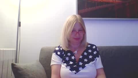 Snapshot of lovestar544963 chatting on January 27, 7:13 pm Marlyn online show from January 27, 7:13 pm