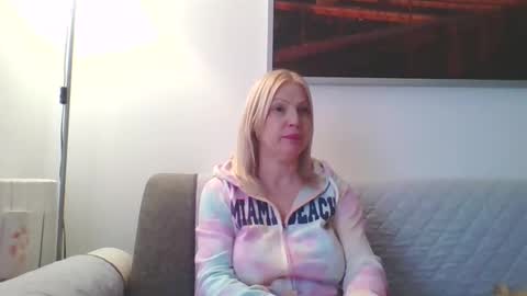 Snapshot of lovestar544963 chatting on February 14, 2:36 pm Marlyn online show from February 14, 2:36 pm