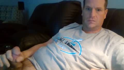 lovetocum37 online show from December 15, 6:45 pm