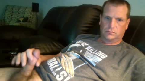 Snapshot of lovetocum37 chatting on June 7, 4:11 pm lovetocum37 online show from June 7, 4:11 pm