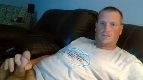 Snapshot of lovetocum37 chatting on June 15, 2:03 am lovetocum37 online show from June 15, 2:03 am