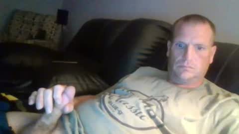 Snapshot of lovetocum37 chatting on July 27, 12:17 am lovetocum37 online show from July 27, 12:17 am