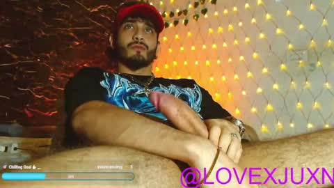 lovexjuxn77 online show from May 16, 5:59 am