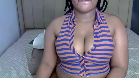 Snapshot of loveydivah chatting on October 8, 6:49 pm loveydivah online show from October 8, 6:49 pm