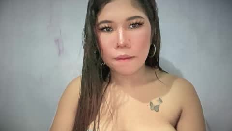 Snapshot of loveymerry chatting on February 9, 10:08 am merry online show from February 9, 10:08 am