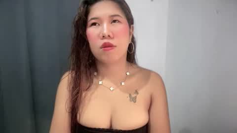 Snapshot of loveymerry chatting on February 26, 11:31 am merry online show from February 26, 11:31 am