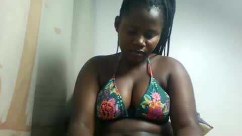 lovie_paula online show from September 22, 3:30 am