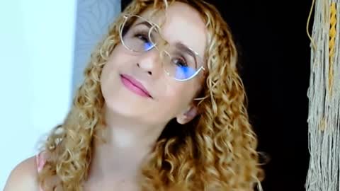 Snapshot of loving__lily chatting on February 7, 10:30 pm loving  online show from February 7, 10:30 pm