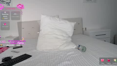 Cristina online show from December 15, 9:24 am