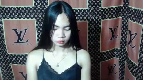 loving_rhean online show from November 17, 10:32 am