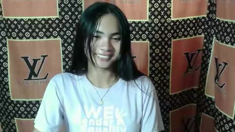 loving_rhean online show from January 9, 4:37 am