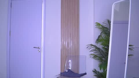 Nora online show from February 8, 4:36 am