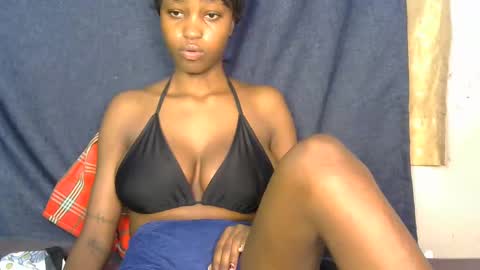 lovly_lastborn online show from September 25, 11:47 am
