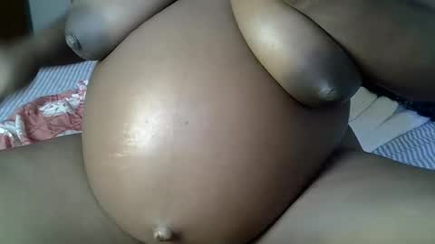 lowenyangvalentine online show from January 7, 6:16 am