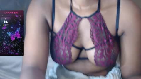 loyalcutic online show from January 10, 7:10 am