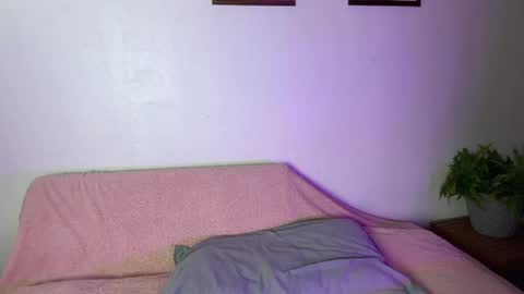 Snapshot of loysandclak chatting on June 7, 9:40 pm emilly and clark online show from June 7, 9:40 pm