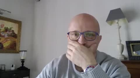 Snapshot of lrda49 chatting on February 13, 2:09 pm Espigle online show from February 13, 2:09 pm