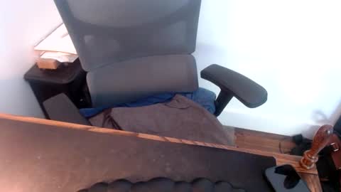 lreed090 online show from May 14, 2:24 pm