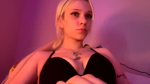 Princess  online show from December 14, 1:28 am