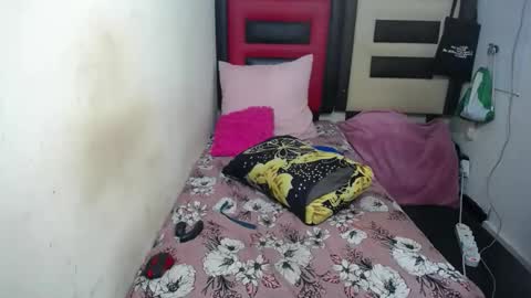 lsnnickykhanyile online show from March 15, 10:21 am