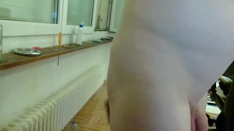 Snapshot of lu25humiliation chatting on January 18, 12:57 am lu25humiliation online show from January 18, 12:57 am