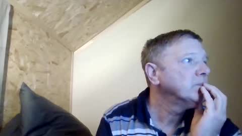 lu485947452685193669 online show from April 18, 7:51 pm