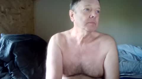 lu485947452685193669 online show from April 19, 12:15 pm