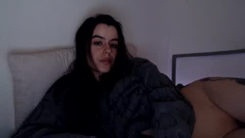 luana online show from December 20, 1:25 am