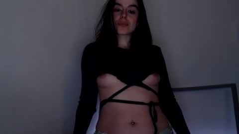 luana online show from February 17, 1:25 am