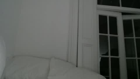 luana online show from October 23, 9:35 pm