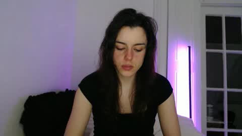 luana online show from February 9, 10:03 pm