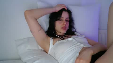 luana online show from February 24, 10:41 pm