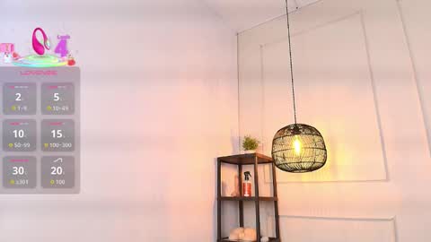 lUAN online show from November 23, 7:46 pm